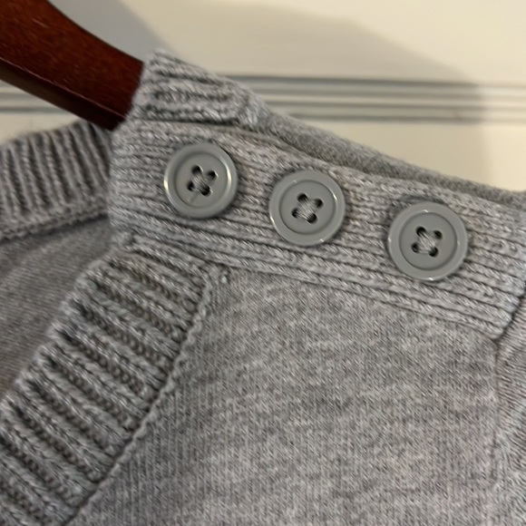 Gray and white striped Old Navy sweater - Picture 5 of 6